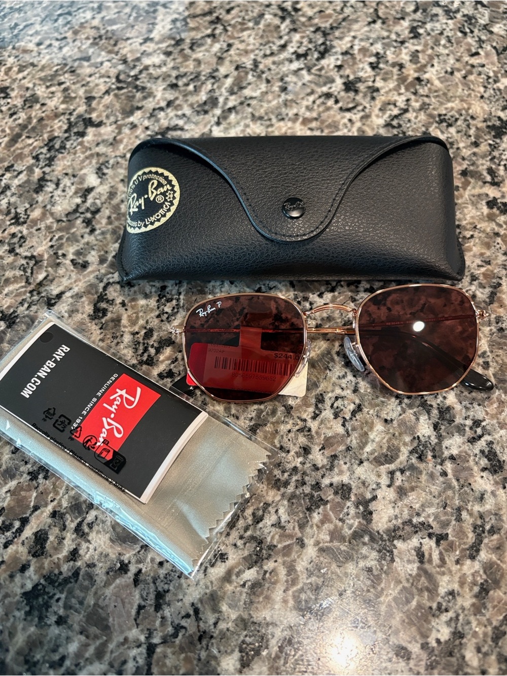 Ray-Ban Women's Gold
Frame Sunglasses NWT